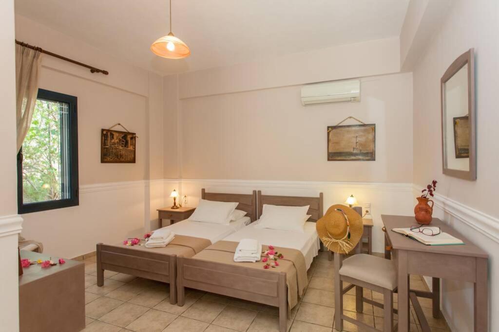 חאניה Villa Manolis מראה חיצוני תמונה
