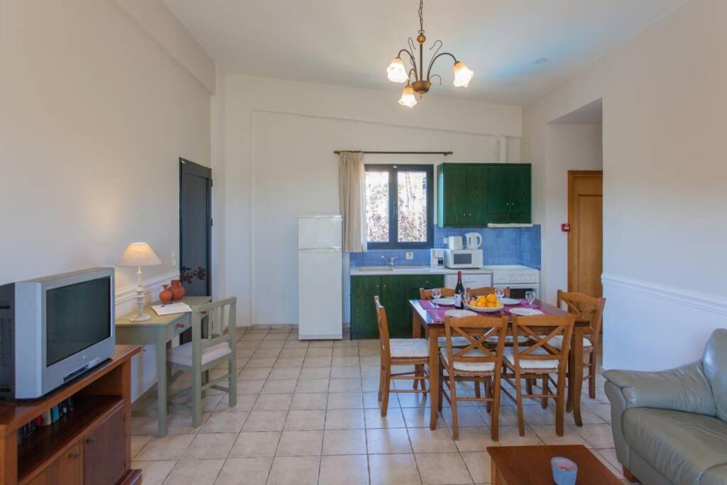 חאניה Villa Manolis מראה חיצוני תמונה